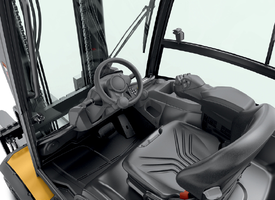 Cat XL Operator Compartment